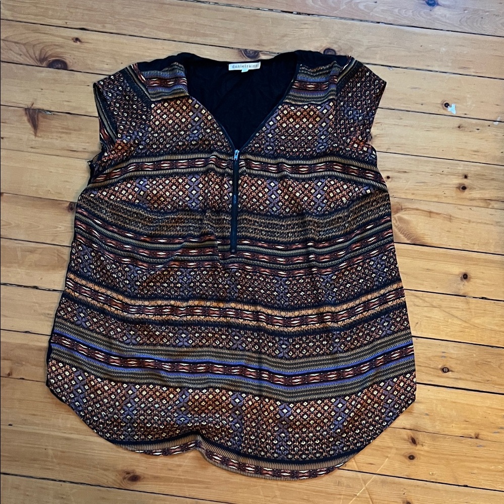 Daniel Rainn Black and Brown Patterned Blouse